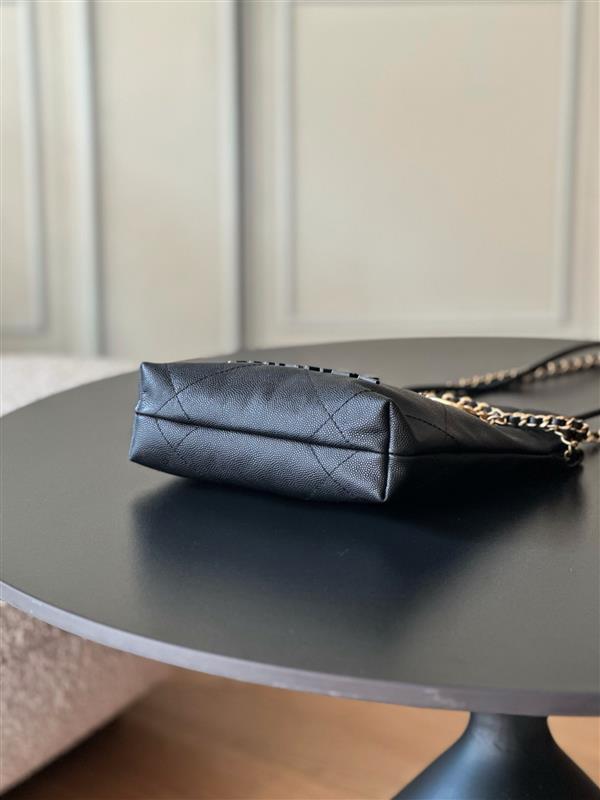 2026127215210815 600